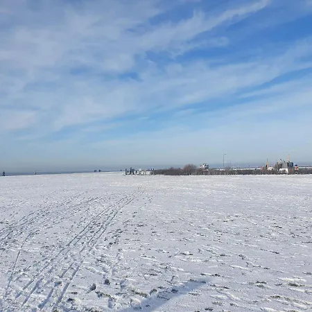 Am Hafen 3*