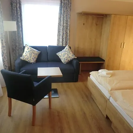 Am Hafen Hotel 3*