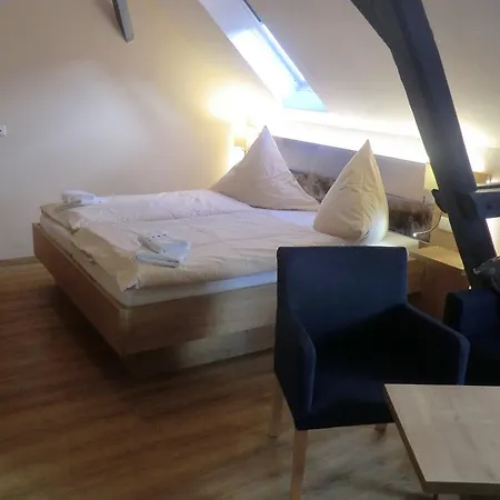 艾姆哈丰酒店 3*