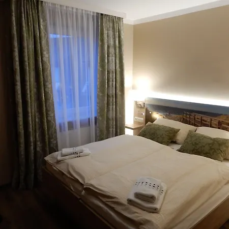 艾姆哈丰酒店 3*