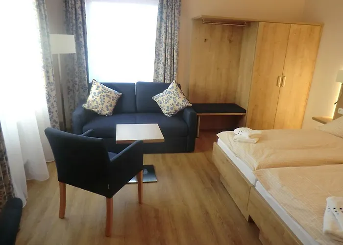 Am Hafen Отель 3*